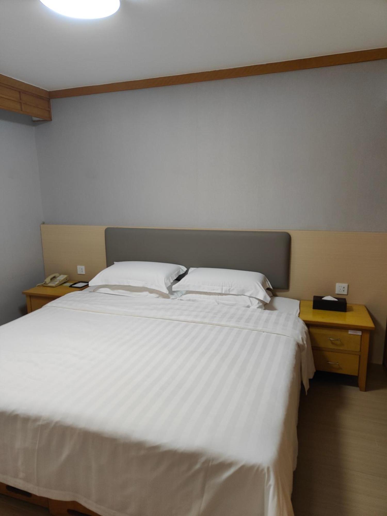 Guangdong Hotel Чжухай Экстерьер фото